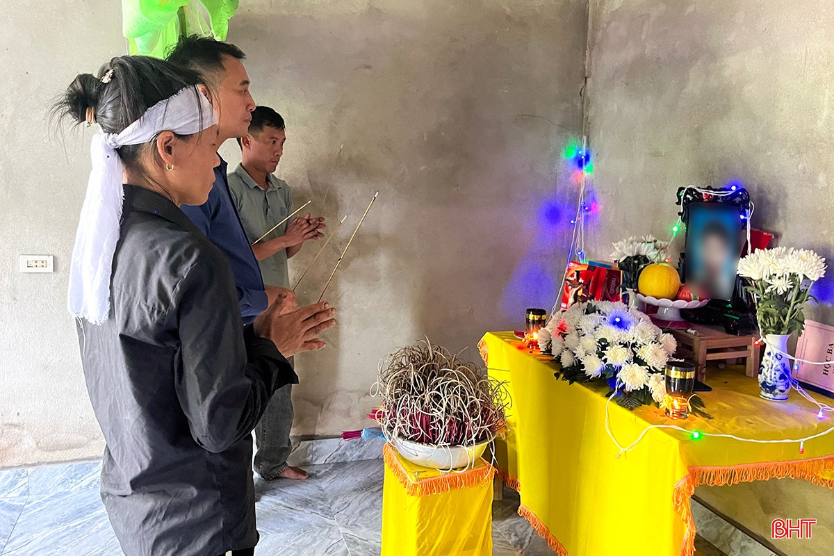 Không khí tang thương bao trùm lên gia đình em N.H.Q