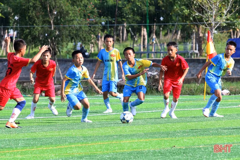 Khởi tranh Giải Bóng đá thiếu niên, nhi đồng toàn tỉnh Hà Tĩnh năm 2020