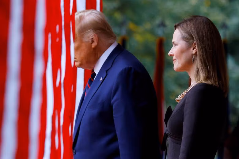 Nhìn lại một tuần làm việc bận rộn của ông Trump trước khi nhận kết quả nhiễm Covid-19