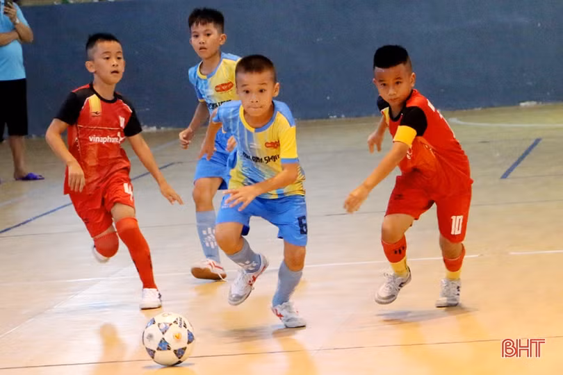 Khởi tranh Giải Bóng đá thiếu niên, nhi đồng toàn tỉnh Hà Tĩnh năm 2020