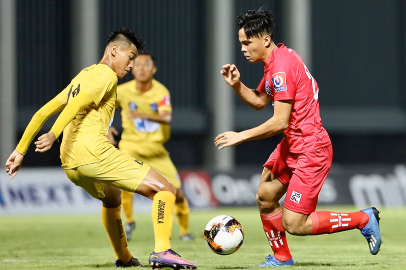 Điều chưa biết về cầu thủ người Hà Tĩnh solo như Messi tại giải U17 Quốc gia 2020