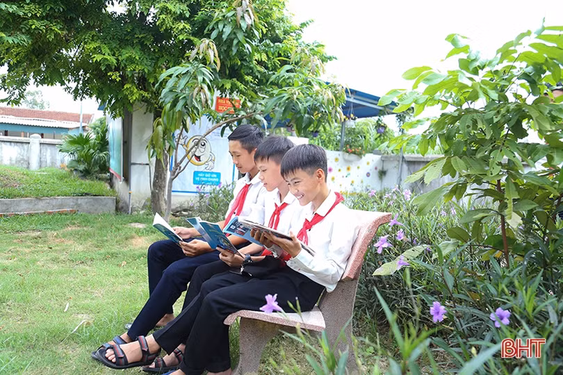 Cô hiệu trưởng ở xã miền núi Hà Tĩnh say mê xây “Trường học hạnh phúc”