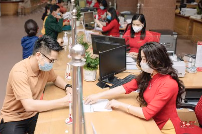 Các cơ quan, đơn vị ở Hà Tĩnh nâng cấp độ phòng dịch, chung tay thực hiện “mục tiêu kép”