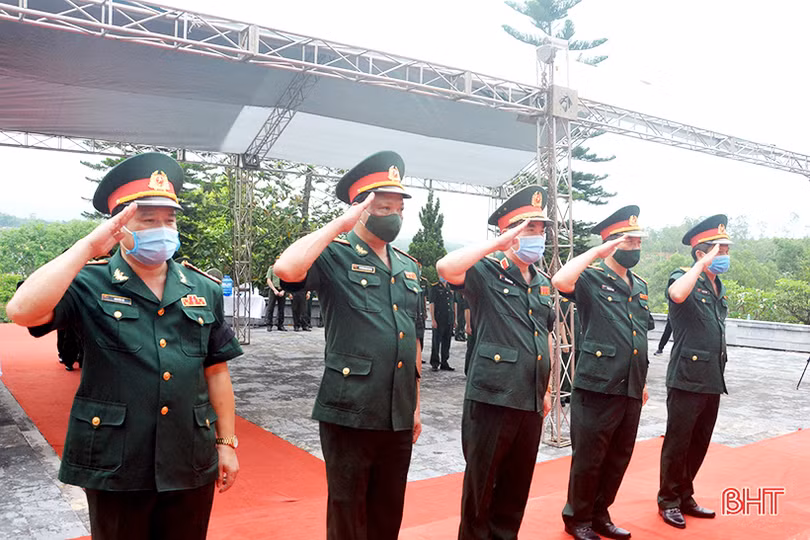 Hà Tĩnh tổ chức trọng thể lễ truy điệu, an táng 11 liệt sỹ quân tình nguyện và chuyên gia Việt Nam hy sinh tại Lào