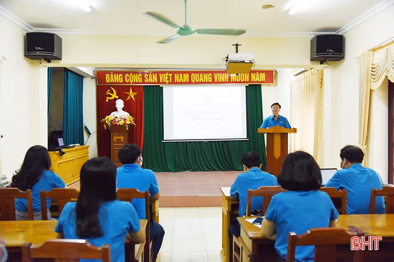 Các cơ quan, đơn vị ở Hà Tĩnh nâng cấp độ phòng dịch, chung tay thực hiện “mục tiêu kép”