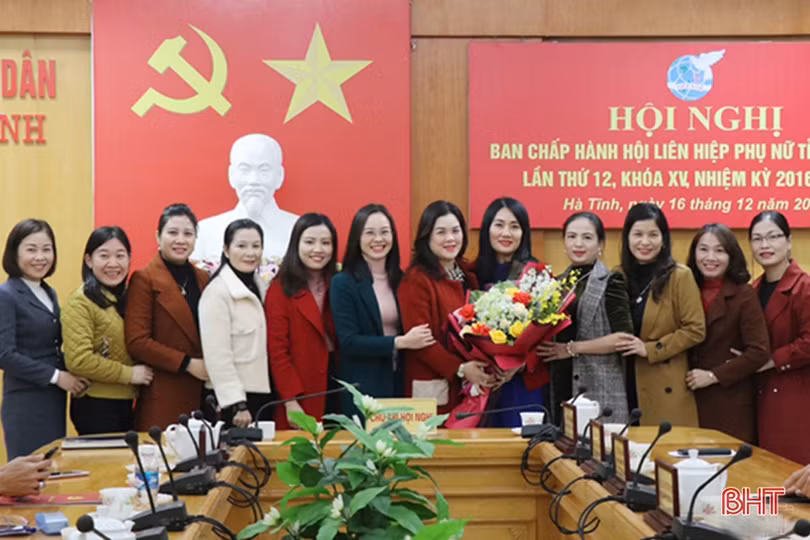 Bà Nguyễn Thị Việt Hà giữ chức vụ Chủ tịch Hội LHPN tỉnh Hà Tĩnh