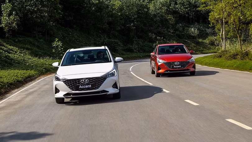Ôtô đang chạy, bấm vào nút khởi động có ảnh hưởng gì không?