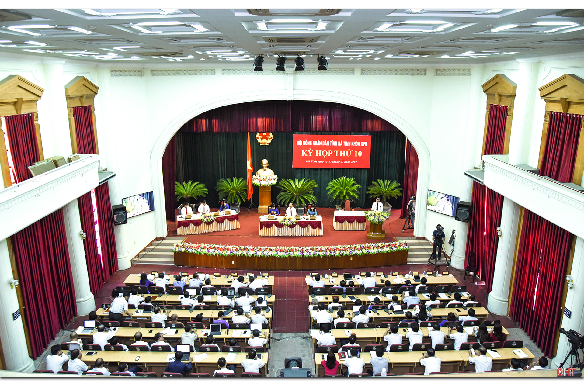 Xin nguyện cùng Người vươn tới mãi!