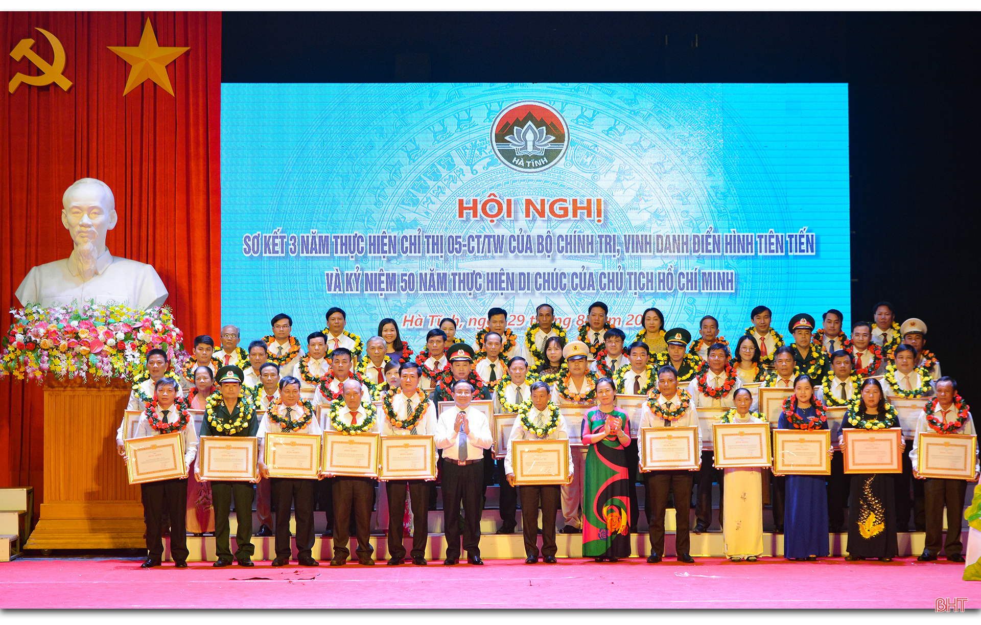 Xin nguyện cùng Người vươn tới mãi!