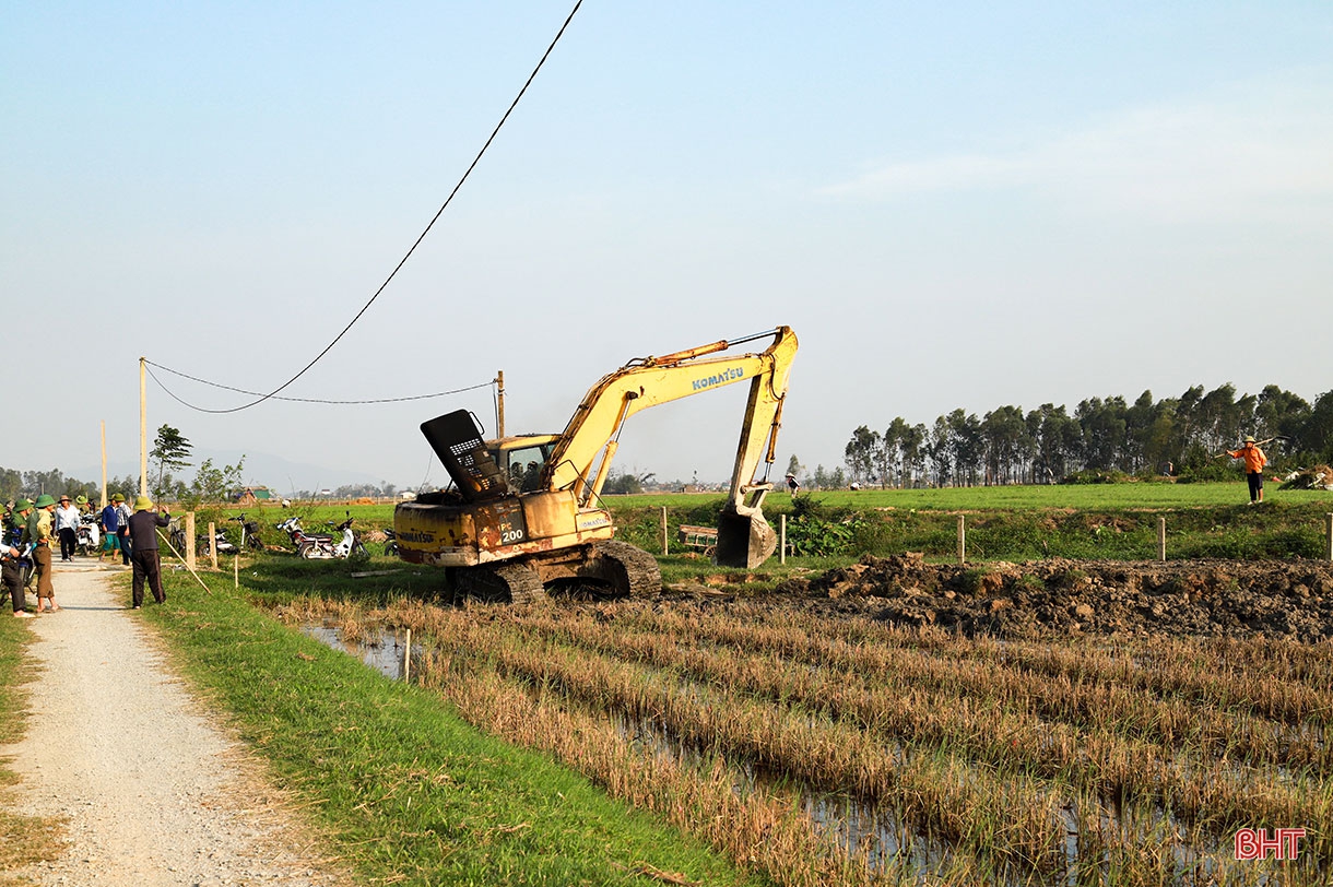 Phá bờ thửa nhỏ hình thành ô thửa lớn - cuộc cách mạng trong nông nghiệp Hà Tĩnh (bài 1): Từ những chủ trương, chính sách đúng, hợp lòng dân