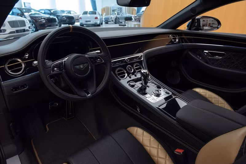 Khám phá Bentley Continental GT Aurum giới hạn 10 chiếc trên thế giới
