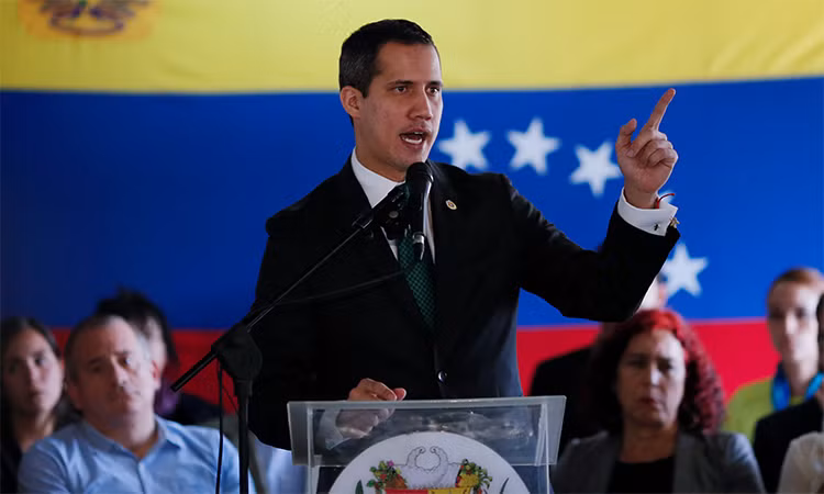 Lãnh đạo phe đối lập Venezuela tái xuất sau tin đồn “trốn” trong đại sứ quán Pháp