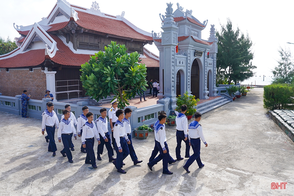 Nhật ký Trường Sa: Xuân về trên huyện đảo yêu thương!