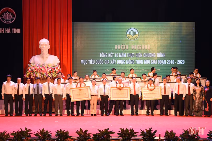Phó Thủ tướng Vương Đình Huệ dự Hội nghị Tổng kết 10 năm xây dựng nông thôn mới Hà Tĩnh