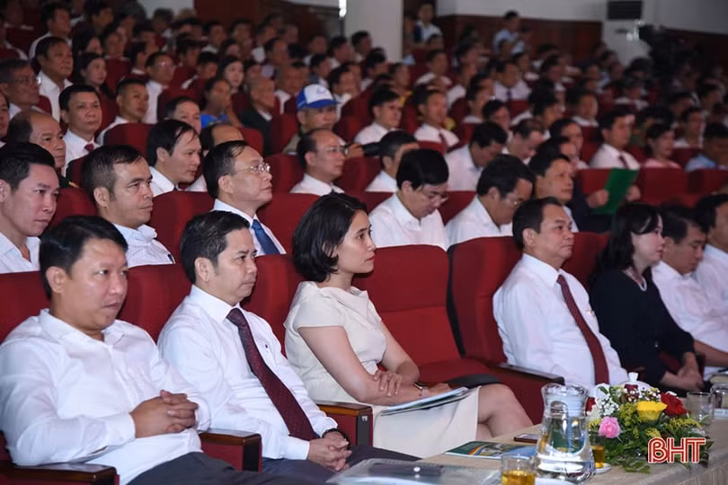 Hà Tĩnh quyết tâm cao, nỗ lực lớn phấn đấu hoàn thành tỉnh nông thôn mới trước năm 2025