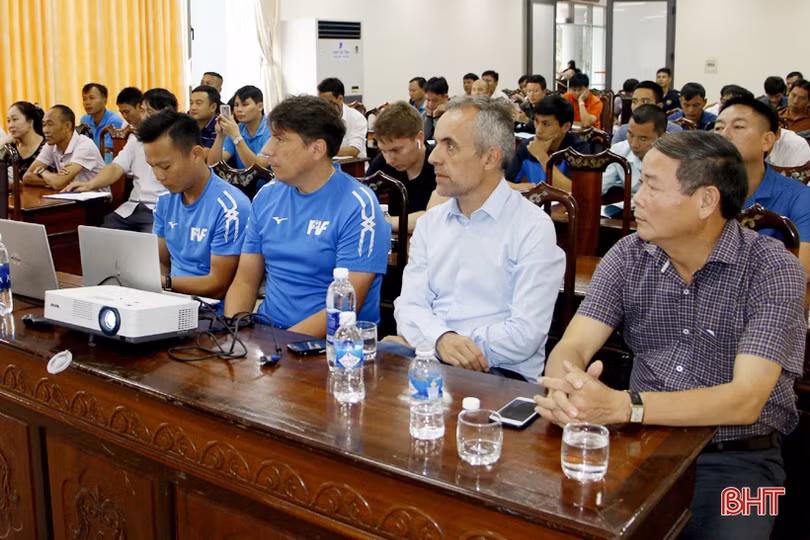 PVF tập huấn nghiệp vụ bóng đá cho cán bộ văn hóa thể thao cơ sở tại Hà Tĩnh
