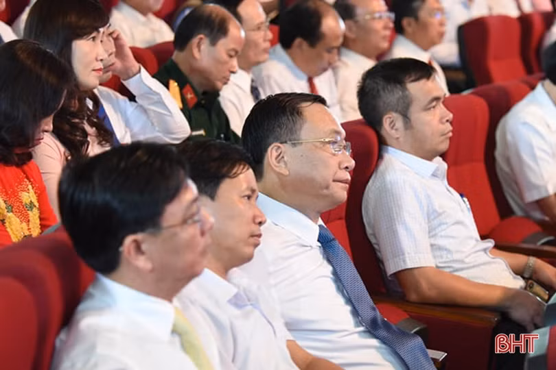 Phó Thủ tướng Vương Đình Huệ dự Hội nghị Tổng kết 10 năm xây dựng nông thôn mới Hà Tĩnh