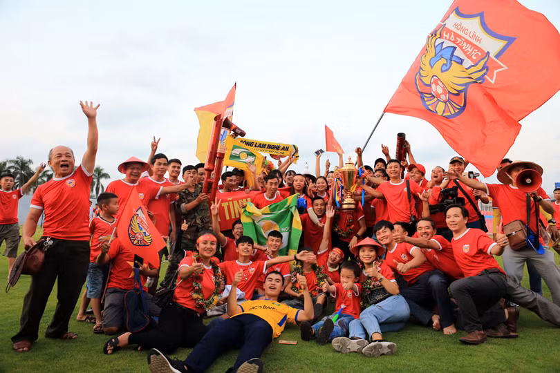 Hồng Lĩnh Hà Tĩnh và bài toán nhân sự cho V.League