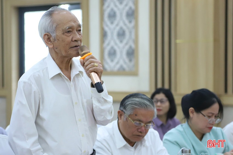 Ông Phạm Đình Cấp - Chủ tịch Ủy ban ĐKCG tỉnh Bắc Giang chia sẻ kinh nghiệm hoạt động tại địa phương.