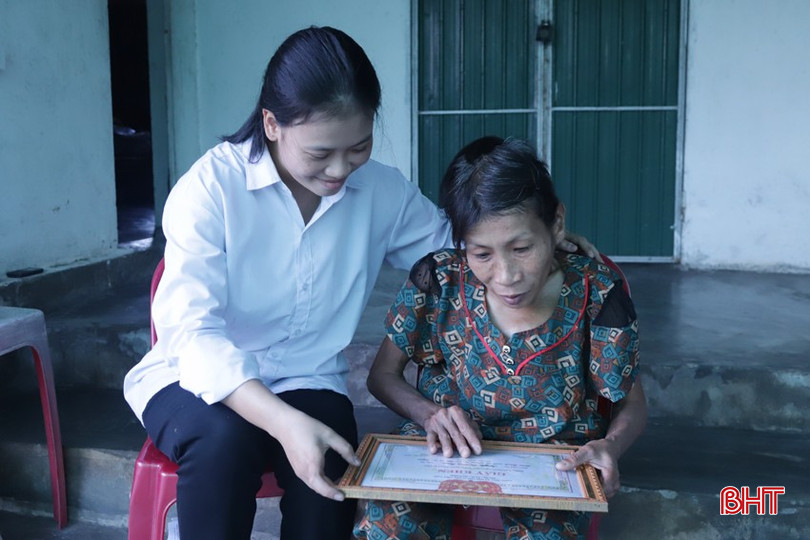 Với sự đồng hành của các cấp hội chữ thập đỏ và Quỹ Phạm Dương, Thùy Trang đã giành nhiều thành tích cao trong học tập.