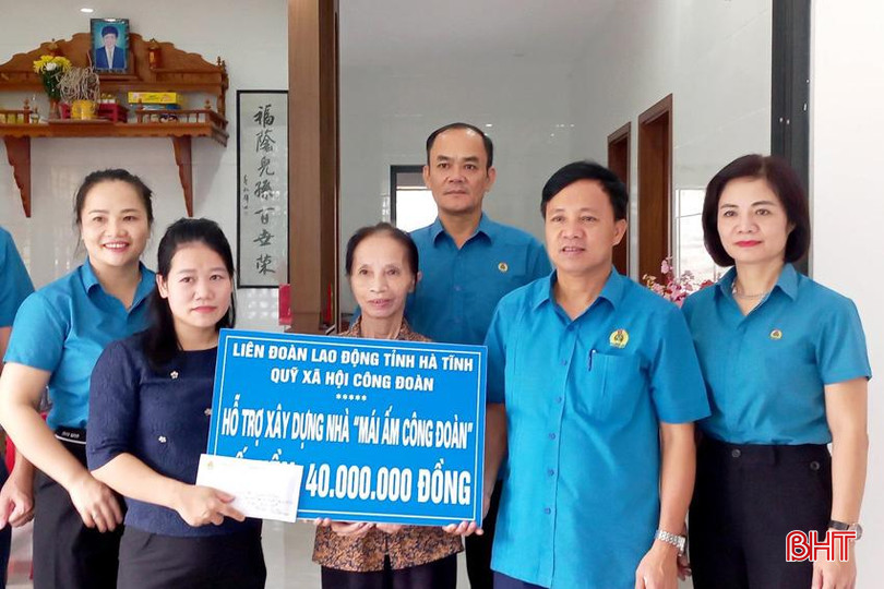 Nhân dịp kỷ niệm 95 năm Ngày thành lập Công đoàn Việt Nam, LĐLĐ tỉnh đã hỗ trợ 30 mái ấm công đoàn cho đoàn viên.