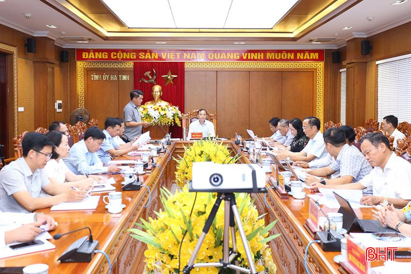 Chiều 15/7, dưới sự chủ trì của Bí thư Tỉnh ủy Hoàng Trung Dũng, Thường trực Tỉnh ủy tổ chức duyệt nội dung Đại hội MTTQ tỉnh lần thứ XV, nhiệm kỳ 2024-2029.