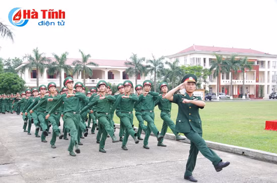 120 chien sy moi trung doan 841 tuyen the duoi quan ky quyet thang