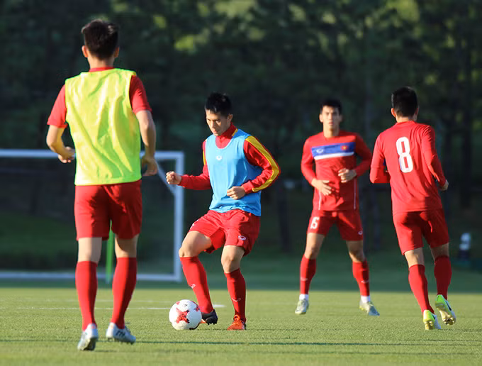 nu cuoi tro lai voi u20 viet nam truoc tran gap honduras