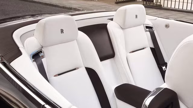 lam quen voi chiec rolls royce dawn dac biet nhat the gioi