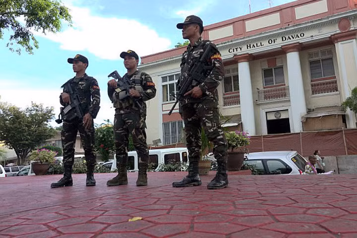 hinh anh quan doi philippines doi pho voi khung bo is o marawi