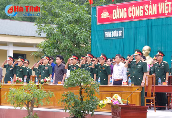 120 chien sy moi trung doan 841 tuyen the duoi quan ky quyet thang