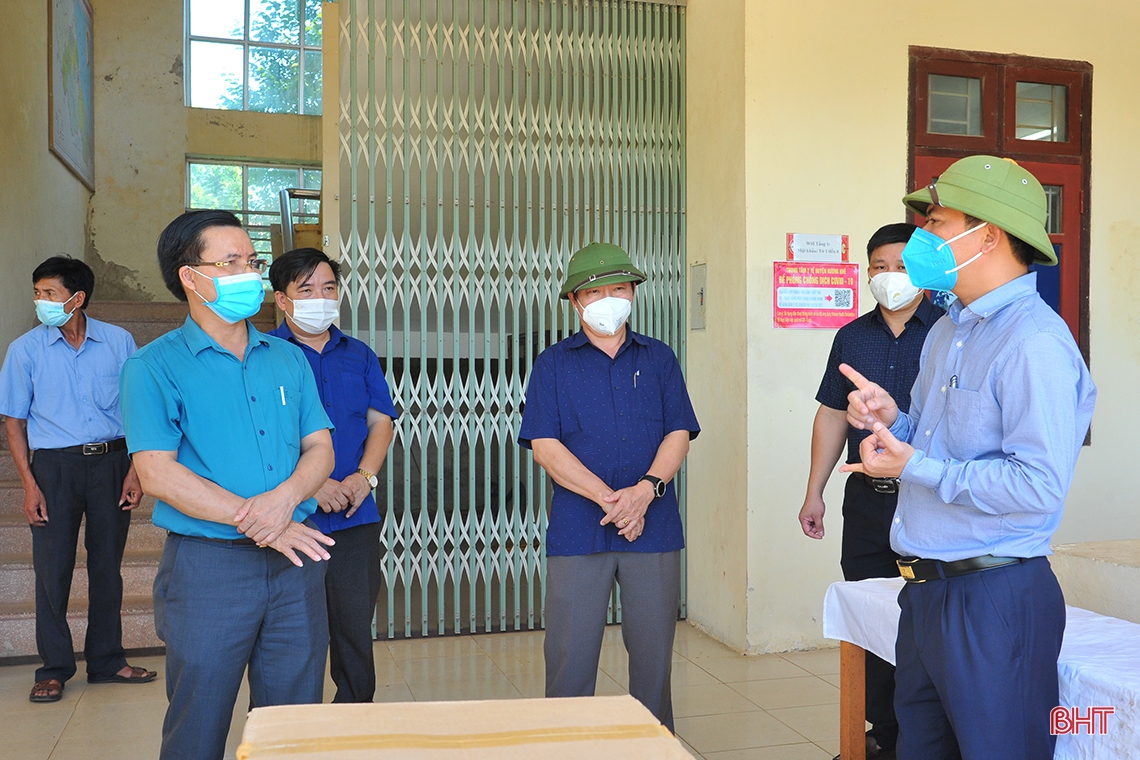 Căn cứ tình hình thực tiễn để xây dựng giải pháp phòng, chống dịch Covid-19 phù hợp ở Hương Khê