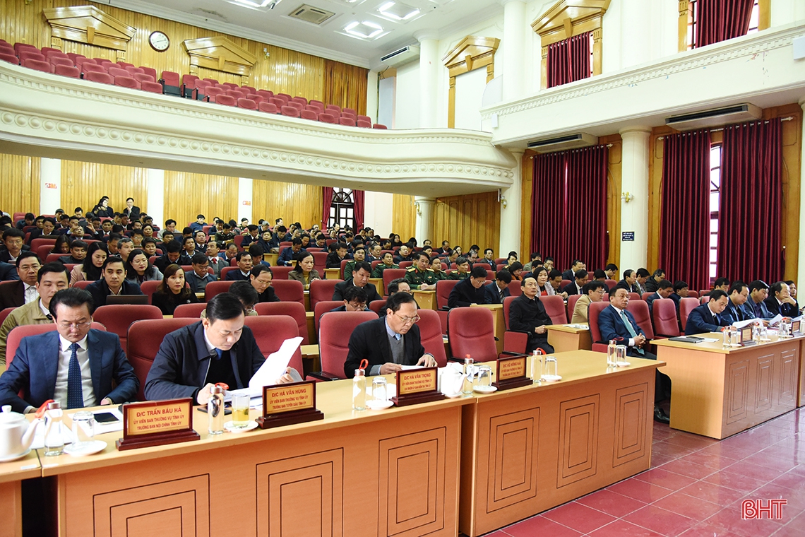 Triển khai Nghị quyết Đại hội Đảng bộ tỉnh gắn với Chương trình hành động thực hiện Nghị quyết Đại hội XIII của Đảng