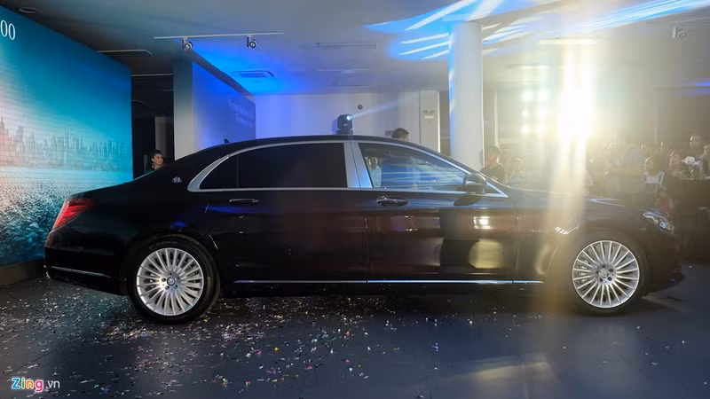 anh chi tiet mercedes maybach s400 gia 6 89 ty dong tai vn