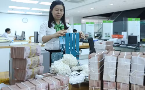 ngan hang nha nuoc khong co ap luc tang lai suat