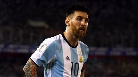 khi messi thanh vat te than cua mafifa