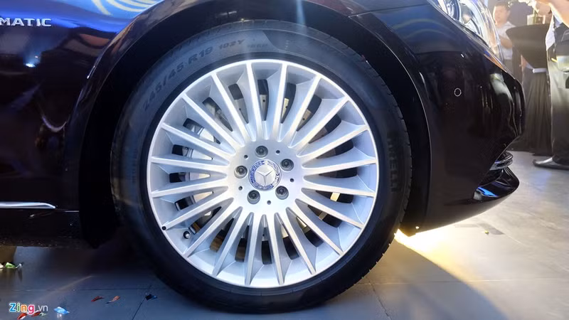 anh chi tiet mercedes maybach s400 gia 6 89 ty dong tai vn