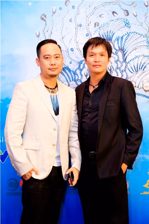 my nhan viet dep tinh te voi trang suc ngoc trai
