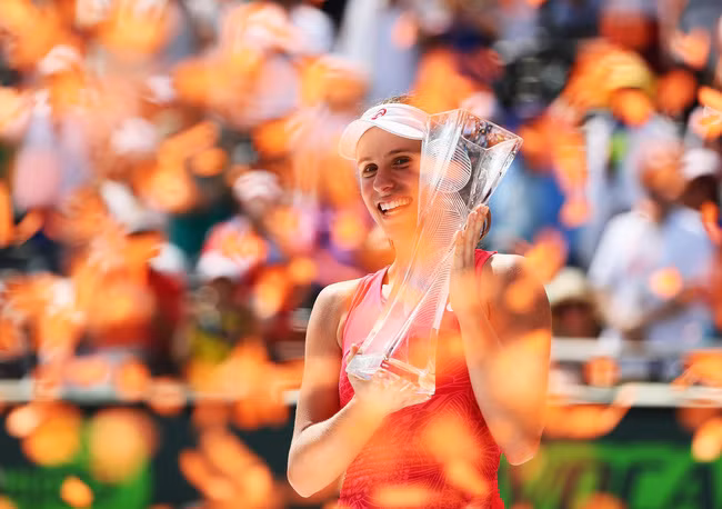 vuot qua wozniacki johanna konta lan dau vo dich miami mo rong