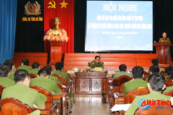 hon 700 truong hop bi tuoc giay phep lai xe trong 2 thang