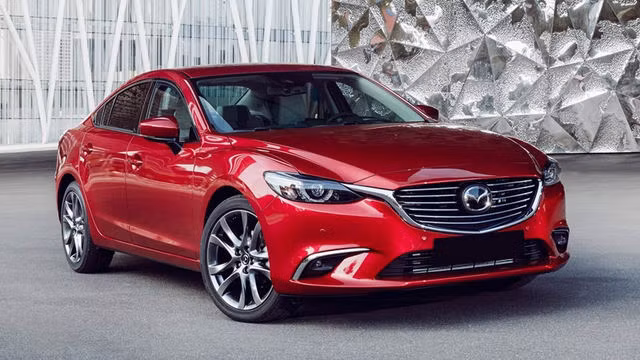 mazda6 2 0 giam gia con 820 trieu dong o viet nam