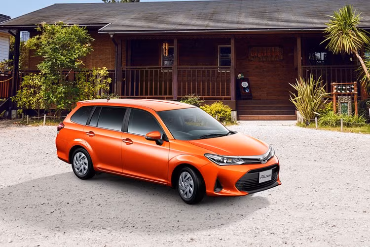 dan viet phat hon voi toyota corolla 2018 gia 300 trieu