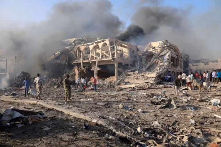 hien truong vu danh bom kep kinh hoang khien 276 nguoi chet o somalia
