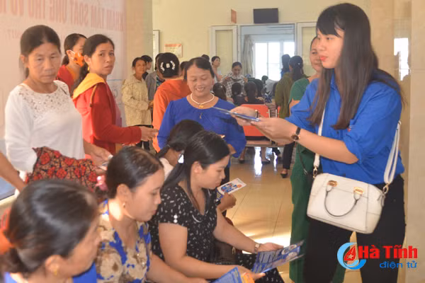 kham tam soat ung thu vu mien phi cho 500 phu nu