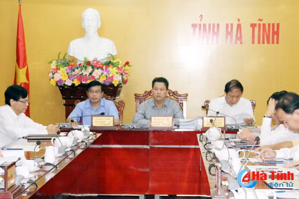 pho thu tuong truong hoa binh bieu duong ha tinh ve dam bao atgt