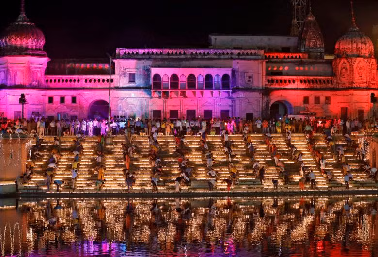 lung linh le hoi anh sang diwali o khap noi tren the gioi