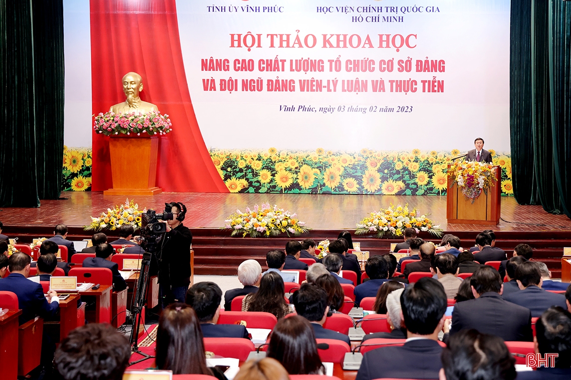 Hà Tĩnh đóng góp nhiều giải pháp nâng cao chất lượng đội ngũ đảng viên
