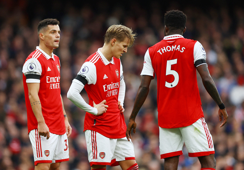 Arsenal vs Man City: Đại chiến vì ngôi đầu 