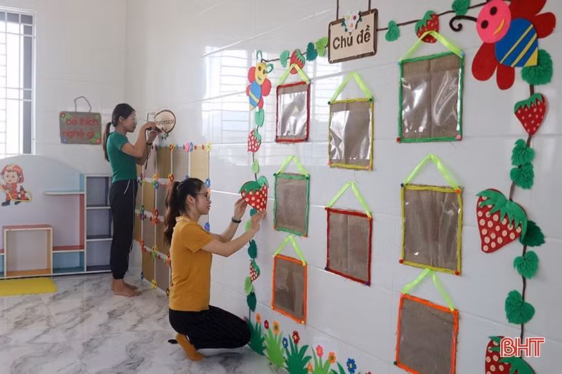 Học sinh Hà Tĩnh tựu trường vào ngày 28/8