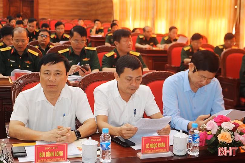 Các đội quy tập của Quân khu 4 nỗ lực tìm kiếm hài cốt liệt sĩ